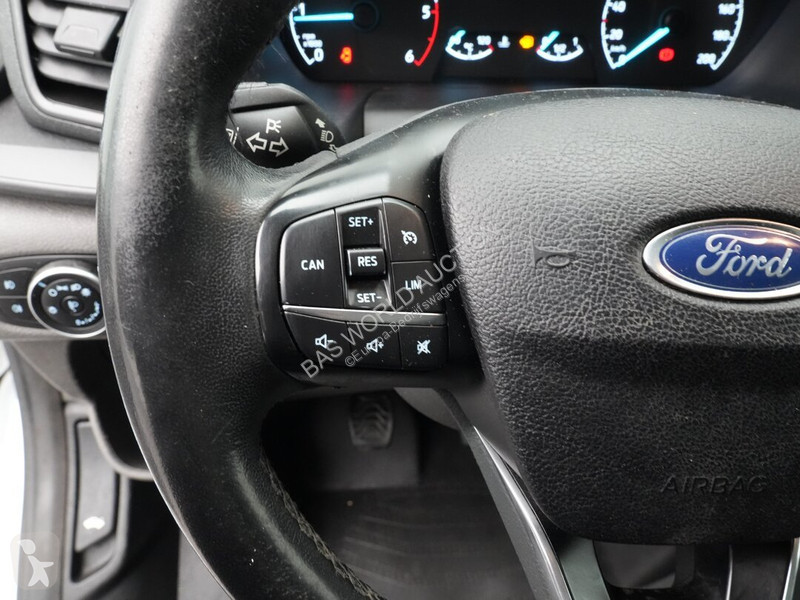 Véhicule utilitaire Ford