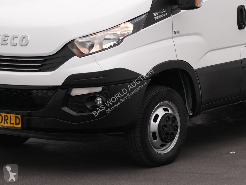 Furgoneta Iveco 35C18