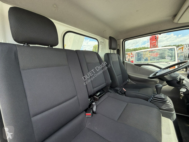 Furgoneta Nissan