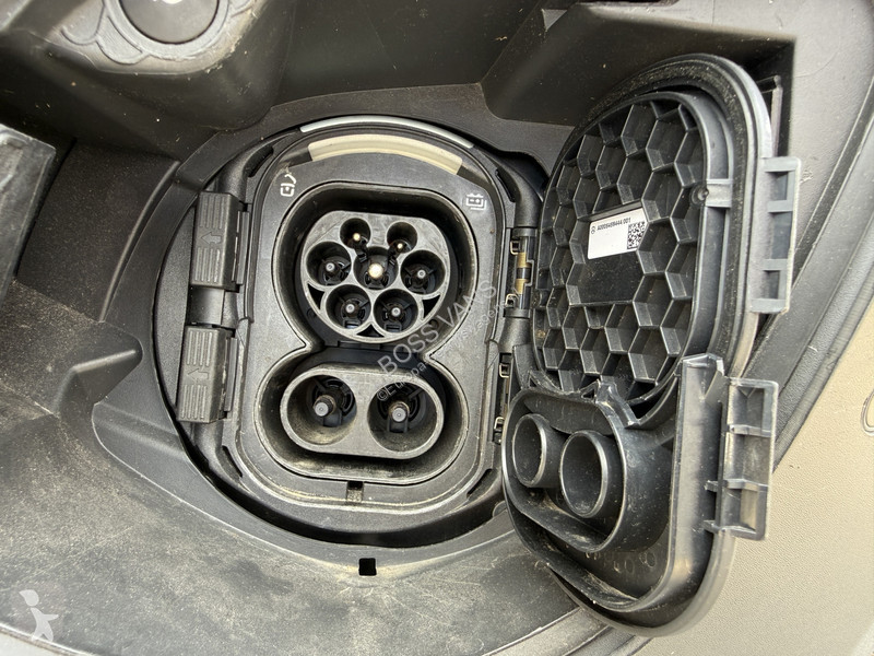 Furgoneta Mercedes 112 66 kWh 280km WLTP 97%...