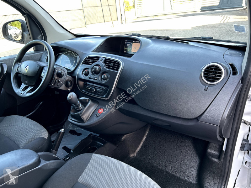 Véhicule utilitaire Renault 1.5 Blue dci 95...