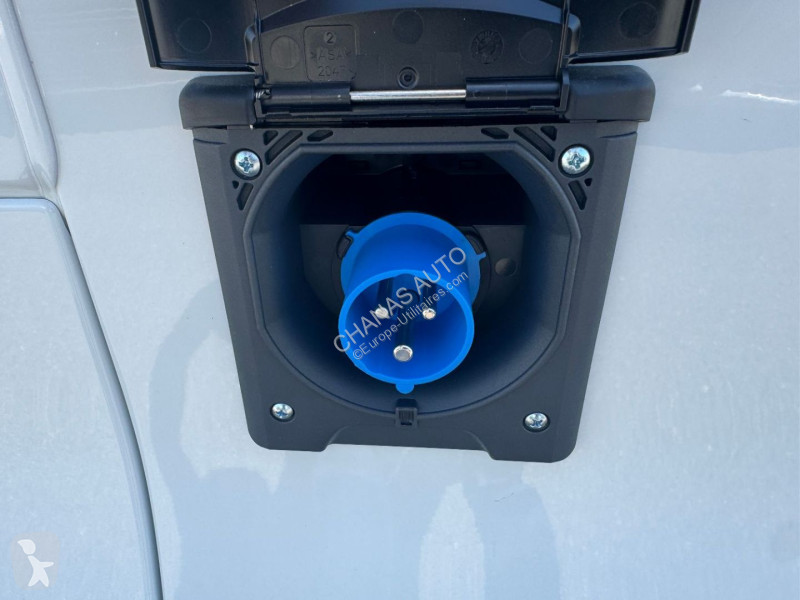Véhicule utilitaire Renault 2.0 BLUE DCI 150...