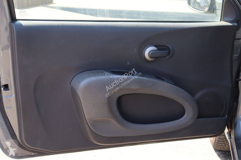 Furgoneta Nissan