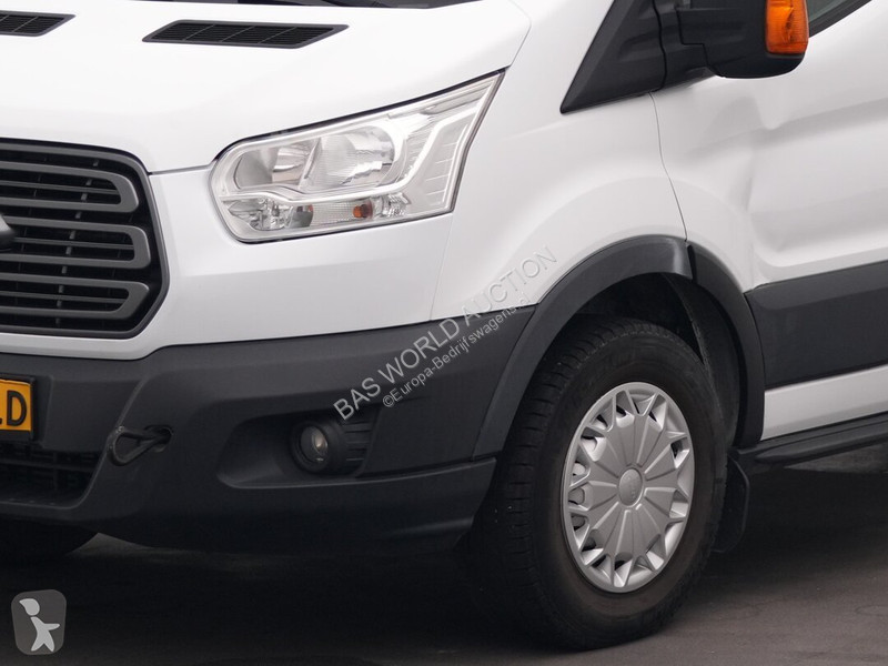 Лекотоварен автомобил Ford 155PK