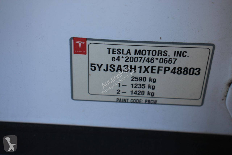 Furgoneta Tesla P85+