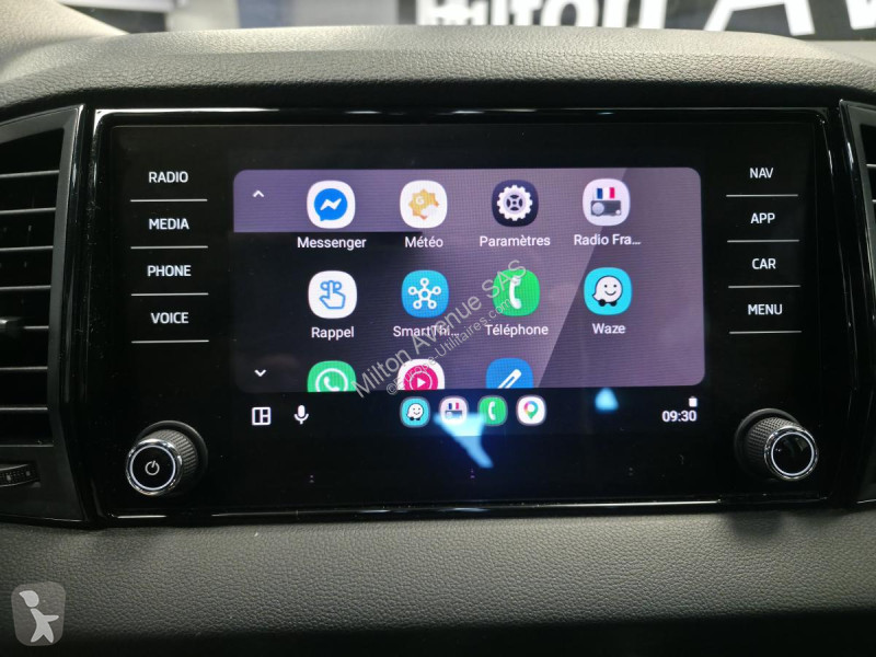 Samochód dostawczy Skoda KAROQ 2.0 TDI SCR -...