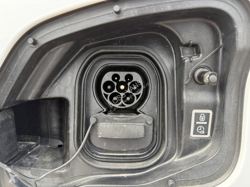 Furgoneta Toyota Electric 75kWh L1 348km WLTP...