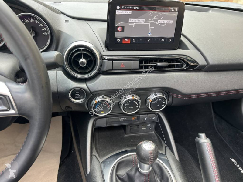 Samochód dostawczy Mazda Cabriolet (4) 2.0...