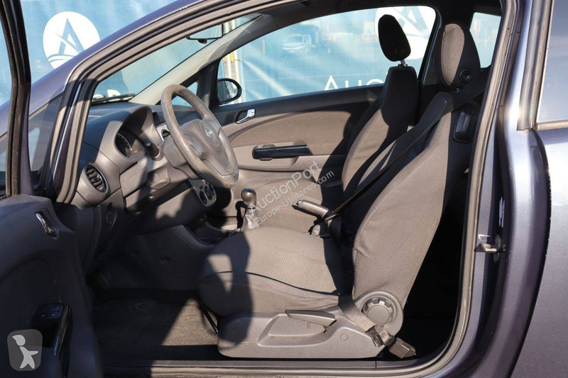 عربة نفعية Opel