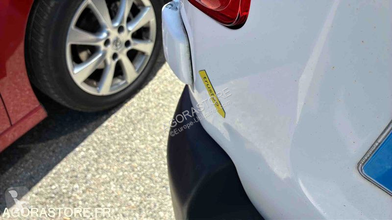Véhicule utilitaire Peugeot EXPERT