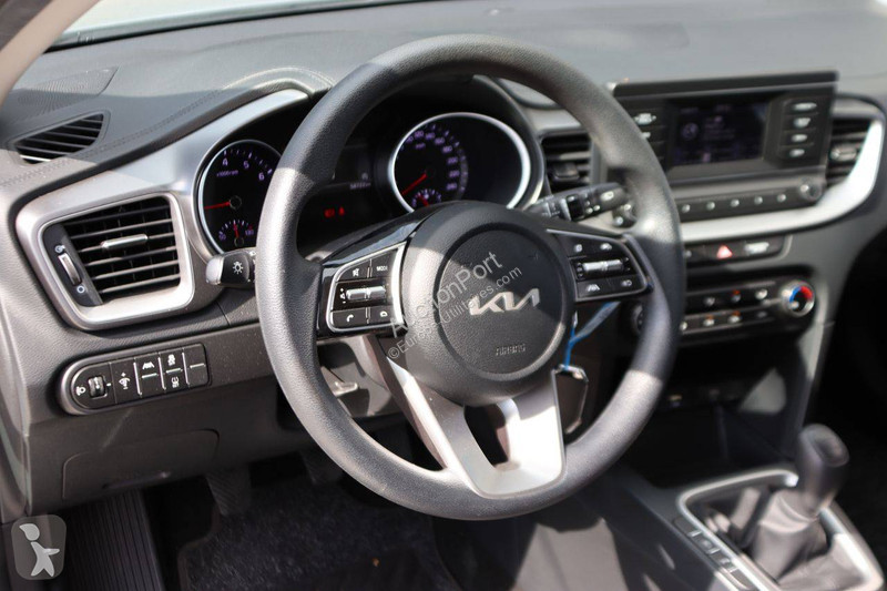 Samochód dostawczy KIA  Ceed