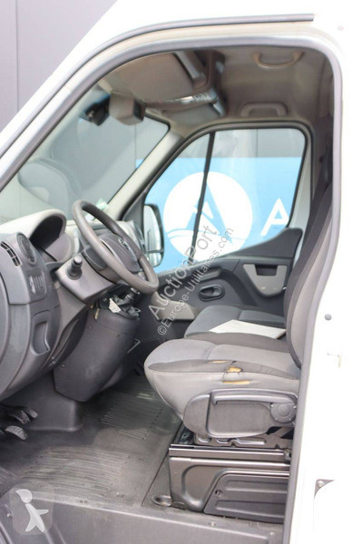 Furgoneta Nissan