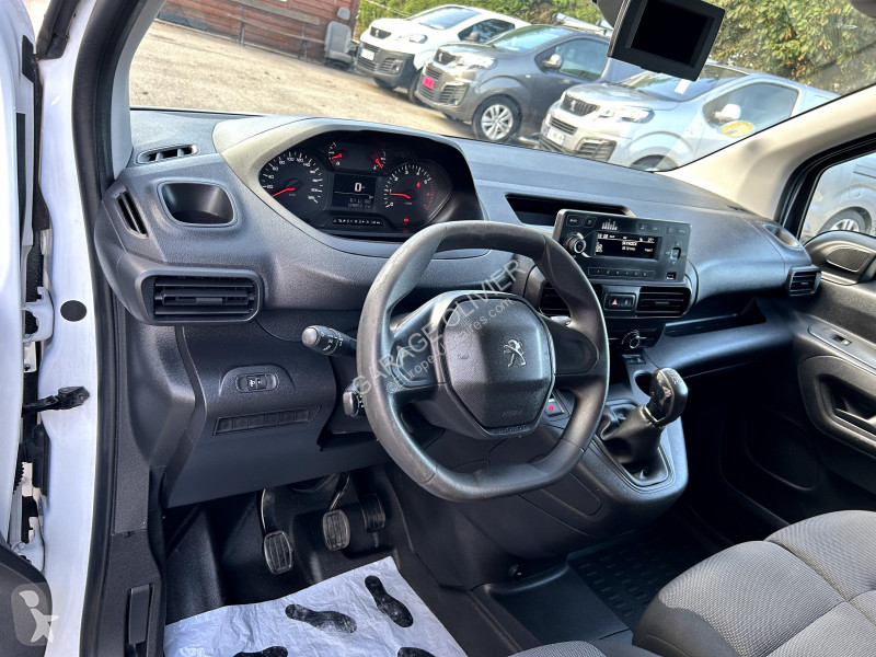 Furgoneta Peugeot Standard 1000KG Bluehdi 100...