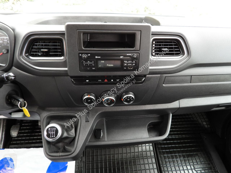 Samochód dostawczy Renault  MASTER