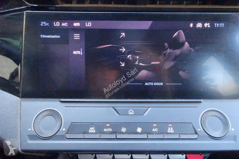 عربة نفعية Peugeot BREAK 1,5 HDI 131