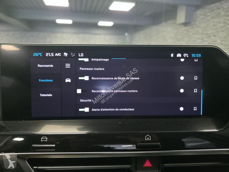 Véhicule utilitaire Citroën C4 X ë-136  E-Séries