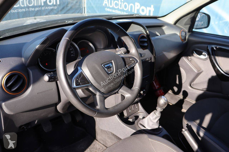 عربة نفعية Dacia