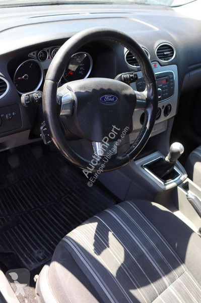 عربة نفعية Ford