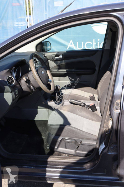 Véhicule utilitaire Ford