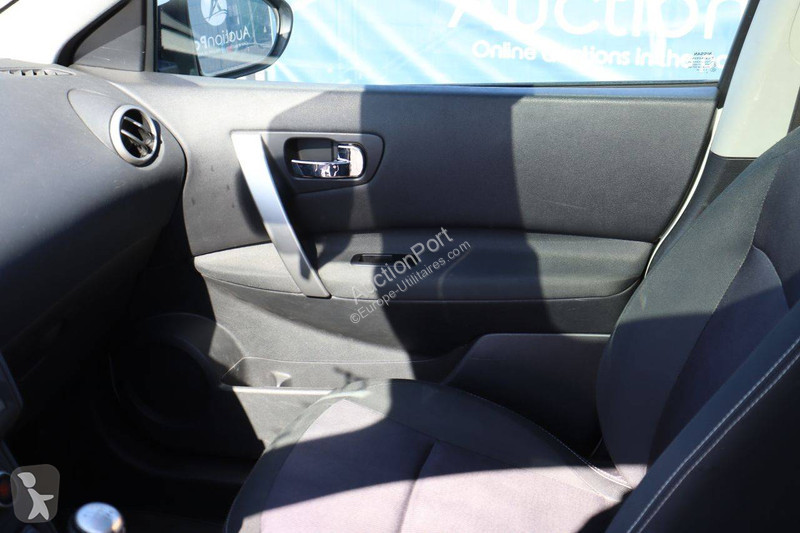 Samochód dostawczy Nissan acenta + navi QASHQAI