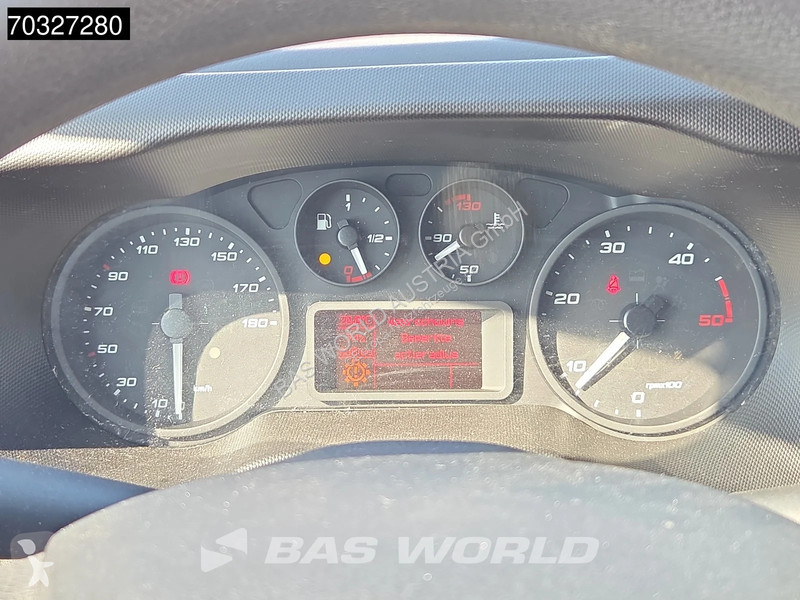 عربة نفعية Iveco 35C16 3.0L Laadklep...