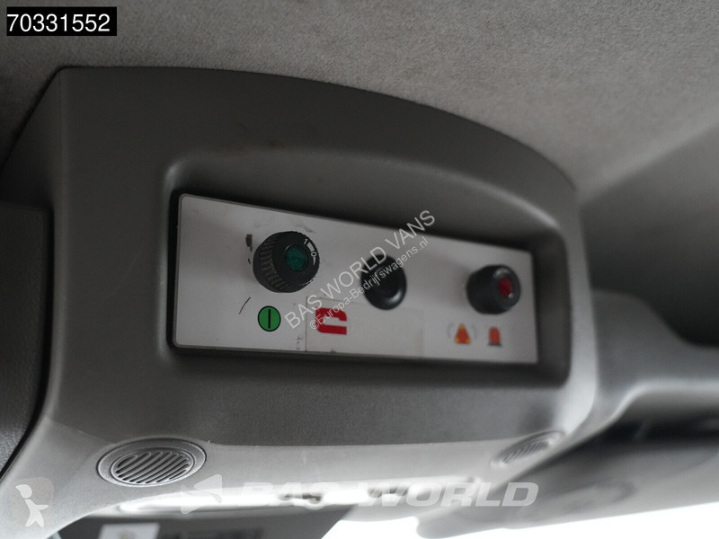 Samochód dostawczy Renault Hoogwerker Klubb K32...