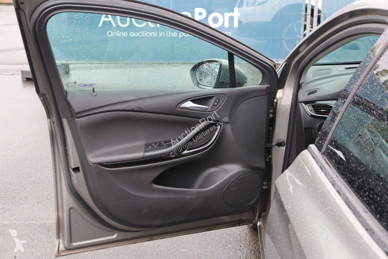 Véhicule utilitaire Opel
