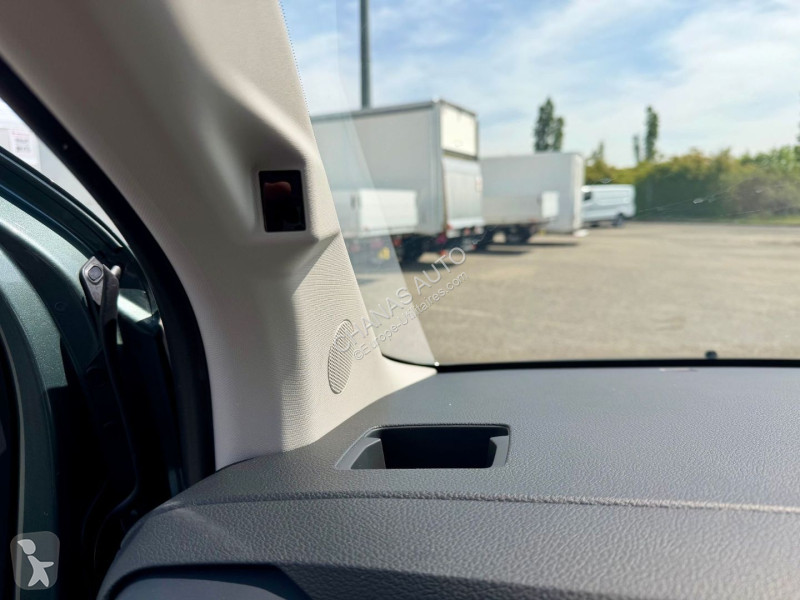Véhicule utilitaire Peugeot XL 2.2 Diesel 180...