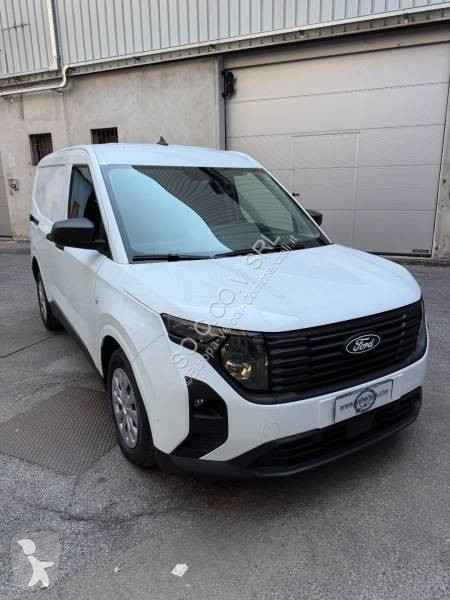 Комерційні автомобілі Ford