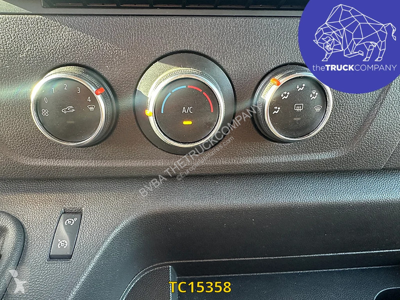 Véhicule utilitaire Renault 145.35 klubb