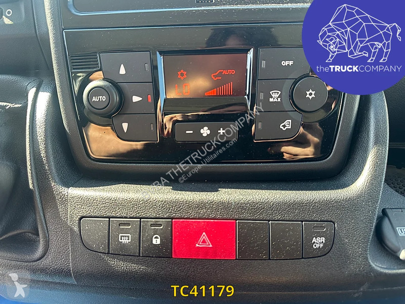 Véhicule utilitaire Peugeot 2.2 HDI