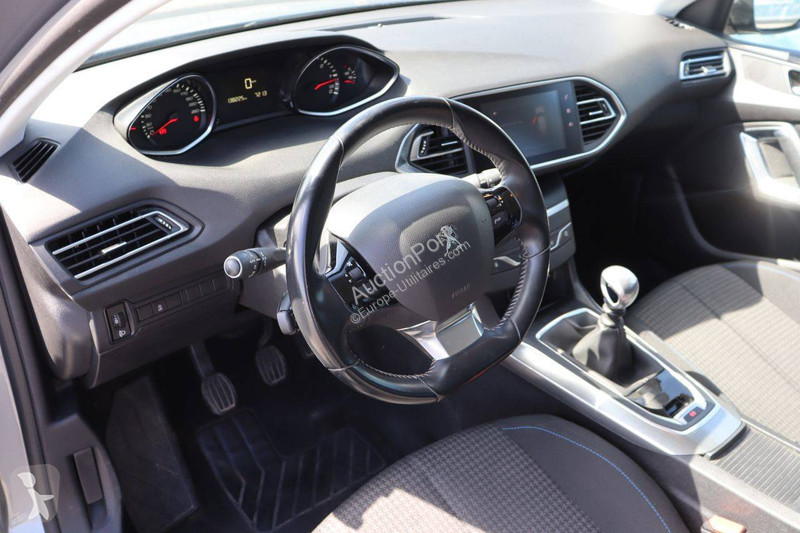 Véhicule utilitaire Peugeot
