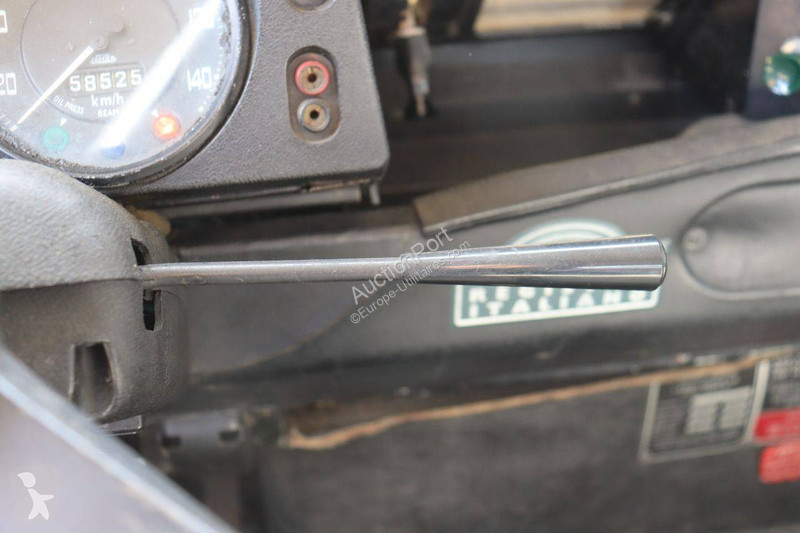 Véhicule utilitaire Land Rover