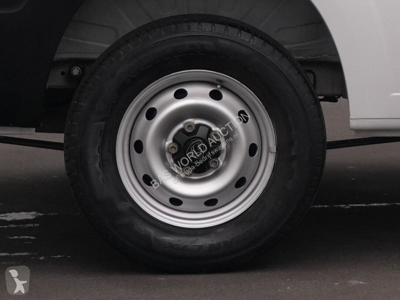 Véhicule utilitaire Peugeot 120pk