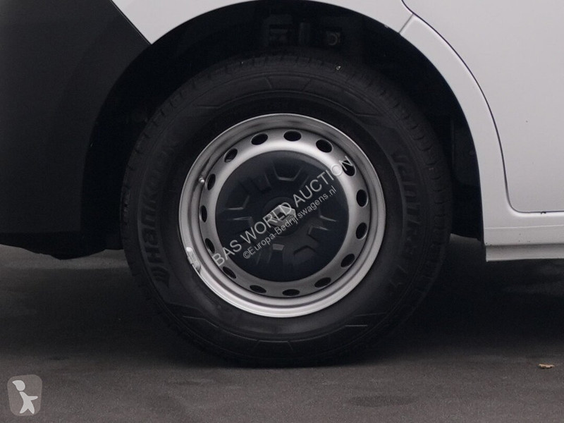Furgoneta Renault 135PK