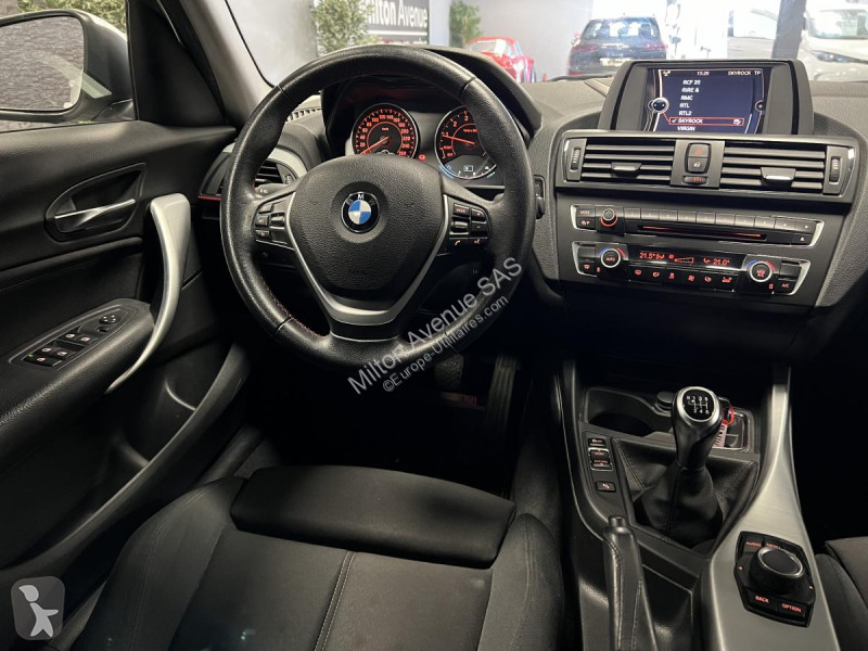 Véhicule utilitaire BMW 118i F20 Sport