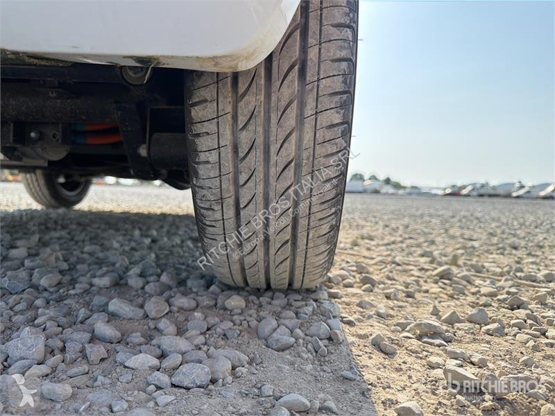 Коммерческий автомобиль  XEV Yoyo Electric...