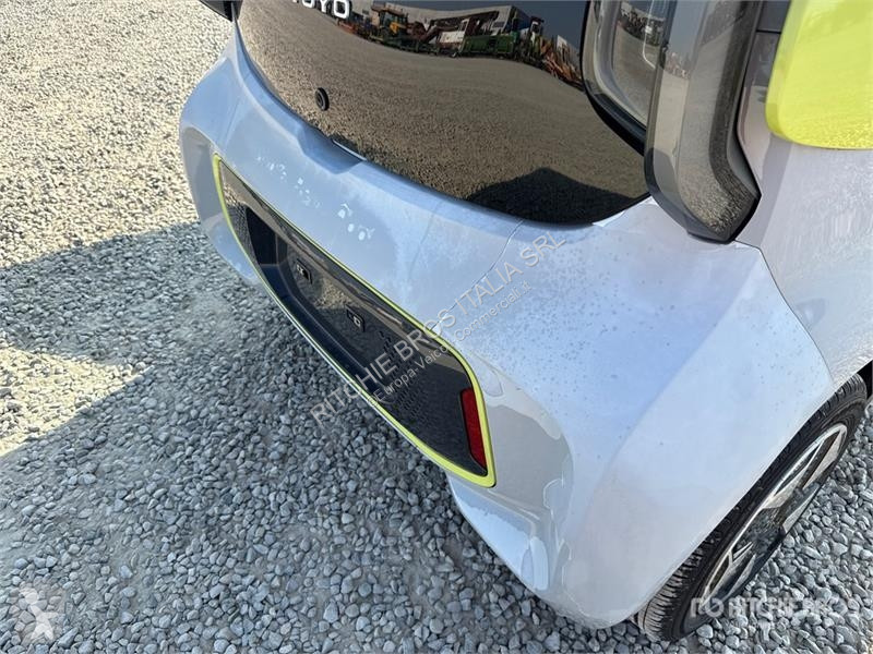 Лекотоварен автомобил  XEV Yoyo