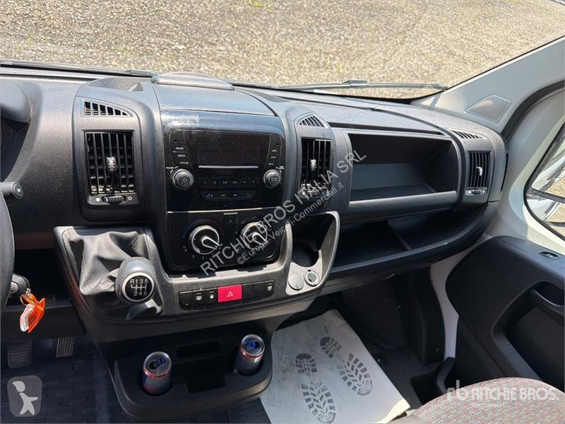 Véhicule utilitaire Opel 2.2 103 KW KA L4H2