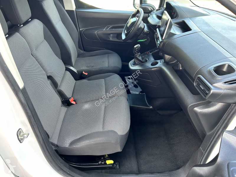 Furgoneta Peugeot Standard 650KG 1.5 Bluehdi...