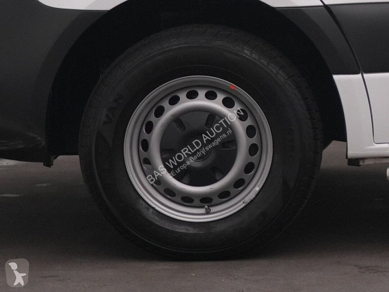 Лекотоварен автомобил Mercedes 311 CDI