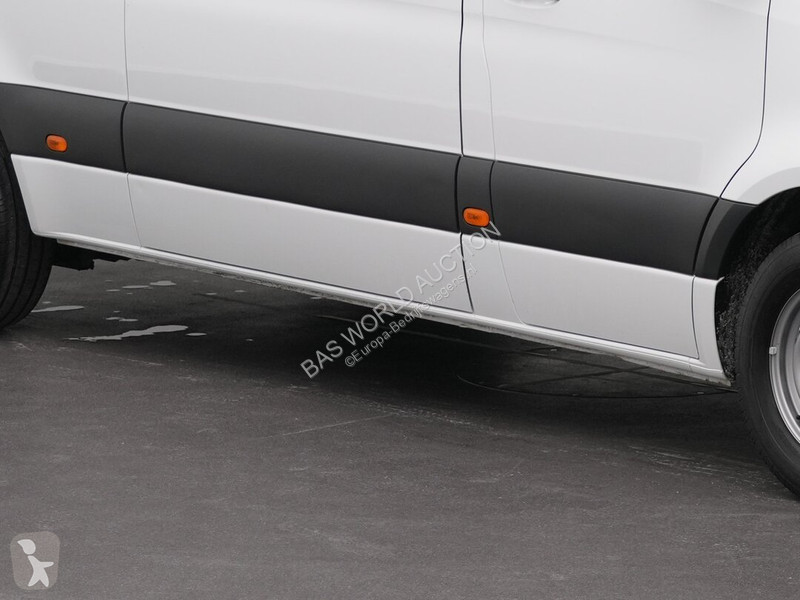 Лекотоварен автомобил Mercedes 315 CDI