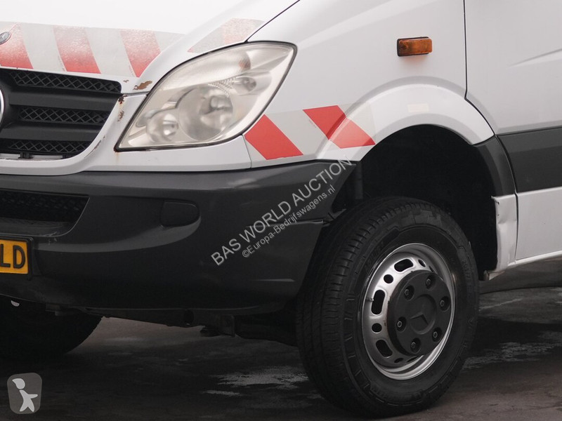 Лекотоварен автомобил Mercedes 516 CDI