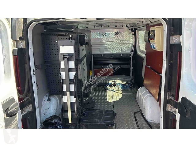 Лекотоварен автомобил Renault TRAFIC