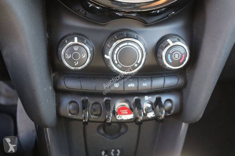 Mini One van