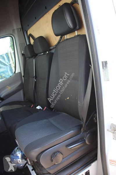 Mercedes 316 CDI van