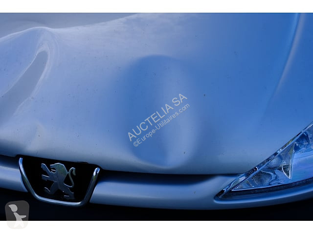 Коммерческий автомобиль Peugeot 208
