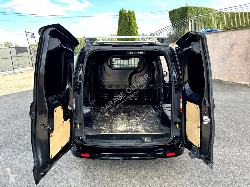 Коммерческий автомобиль Ford Transit 1.5 TDCI...