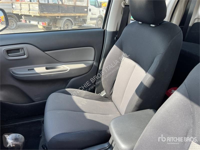 Veículo utilitário Mitsubishi