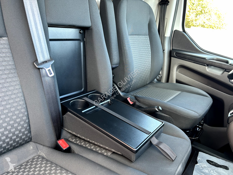 Véhicule utilitaire Ford 300 L1H1 2.0 Ecoblue...